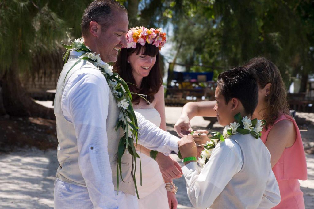 2016-cruise-day16-vow-renewal-13