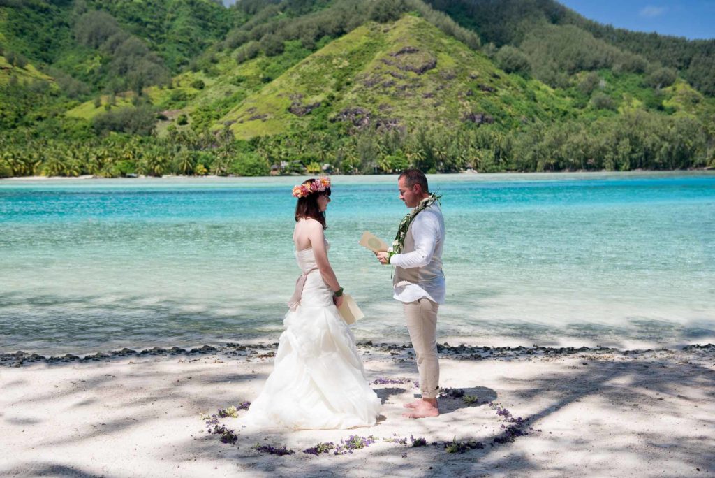 2016-cruise-day16-vow-renewal-17