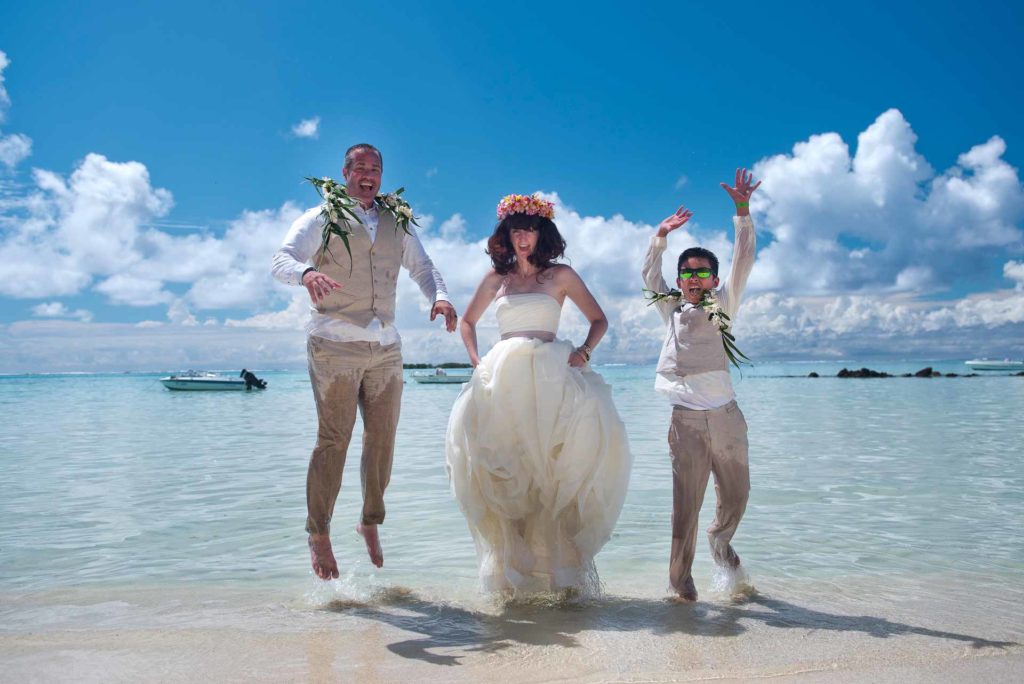 2016-cruise-day16-vow-renewal-50 Vow renewal in Moorea