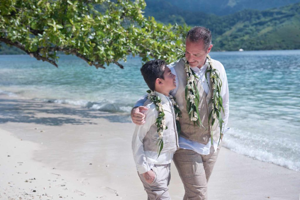 2016-cruise-day16-vow-renewal-78